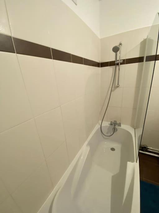 Appartement Elegance Parisienne - Calme & - Proximite Tour Eiffel!